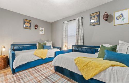 3BD Family Retreat - 4 Mins to UND - Yard Games - Foto 21