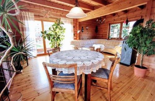 Gemütliches Blockhaus am Wald mit großem Garten - Foto 3