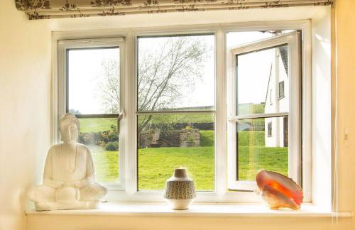 The Organic Cotswolds Cowshed - Photo 17