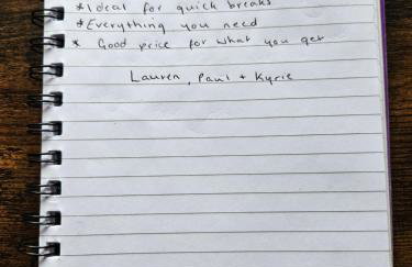 Vale View Apartment, Prestatyn, North Wales - a stylish, dog-friendly holiday let just a 5 min walk to beach & town! - Foto 13