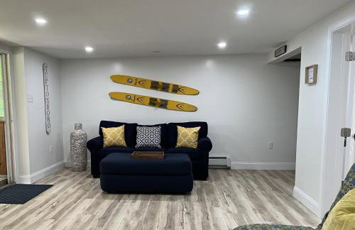 Melvin Village - 5 Bed 3 Bath Arcade Near Lake Pet Friendly fee applies - Foto 11