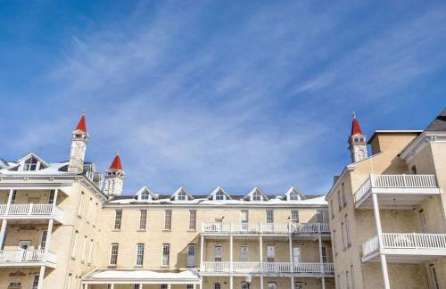 Luxury TC Loft: Historic Condo! - Foto 73