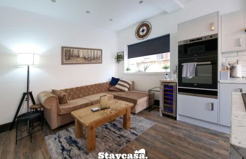 Spacious 6-Bed with Large Patio and Free Parking - Foto 5