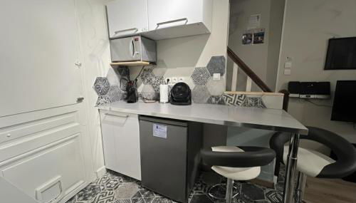 Maison Le 22' Lyon Express - A proximité de la La Plaine de l'Ain - Foto 5