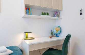 Apartment - free parking in garage , mountain and seaview , quiet neighbourhood - Photo 26