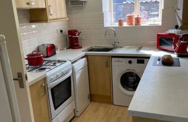 Centre of town House 3 Bedrooms Sleeps 5 and Infant Free Onsite Parking 2 Cars - Foto 6