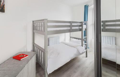 Trehawke House - Photo 13