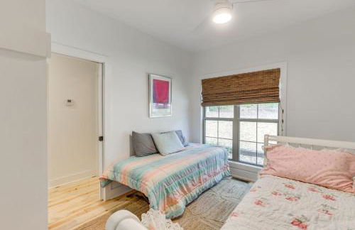 New 3BR Lakefront Home w Dock and Fishing Pond - Foto 10