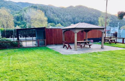 Couple’s retreat in Tiny Home w soaking tub/beach - Foto 22