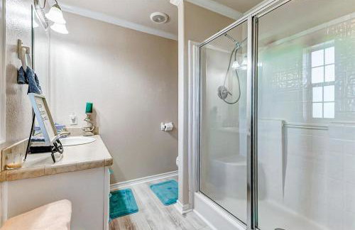 Life's better Salty -Welcome to Serenity - Foto 25