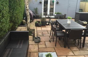 Peaceful and Stylish Garden Flat Close to Transport and City Centre - Foto 19