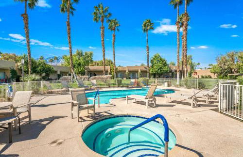 Midnights at the Oasis - Foto 18