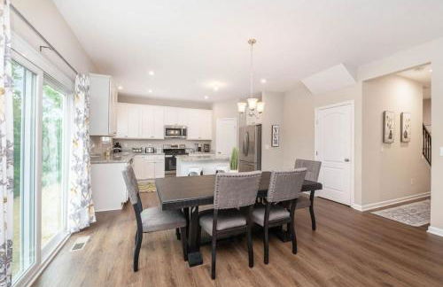 1344 soaring way NEW Cheerful 5 bedroom home in quiet suburban area - Foto 9