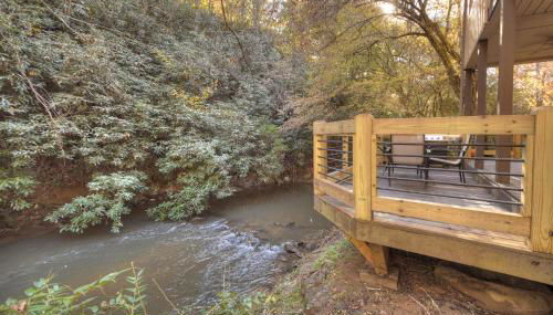 Happy Trout Hideaway - Creek Views Of Hot House Creek, Hot Tub, Outdoor Fire Pit, Cozy Atmosphere - Mineral Bluff, GA - Foto 2, Other