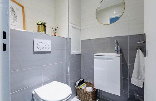 Charmant refuge avec jardin, à 6 minutes à pied du métro Créteil L Échat-Lovely retreat with garden, located a 6-minute walk from Créteil L Échat metro station - Foto 5