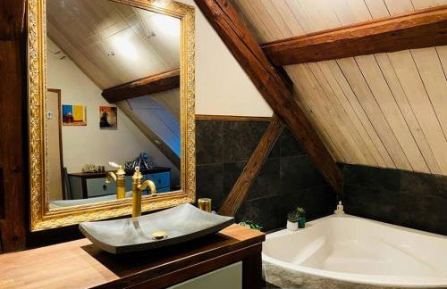 La Maison Rouge Au coeur de la ville. - Foto 26