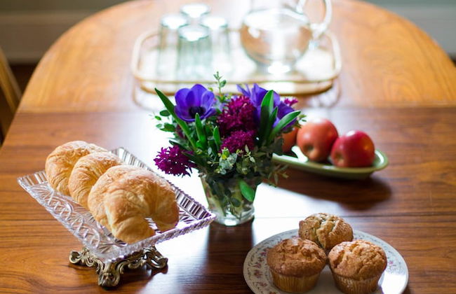 Garden Oasis Near Downtown - Photo 17