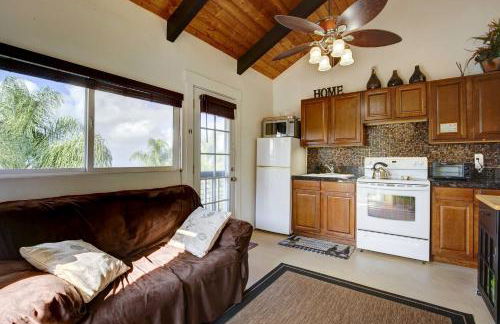 Cozy Kona Coast Apt with Lanai about 8 Miles to Beach! - Foto 5