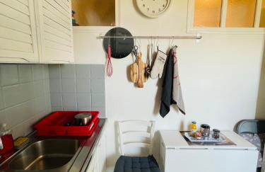 Studio COSY avec parking et wifi gratuit - Foto 6