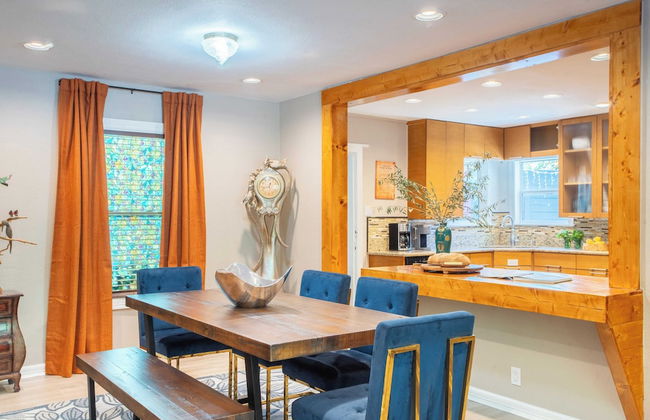 Lamar Suites by Avantstay 2 Homes w/ Shared Pool - Foto 14