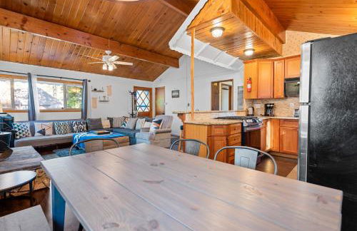 Tipsy Grizzly Cabin - - Foto 3