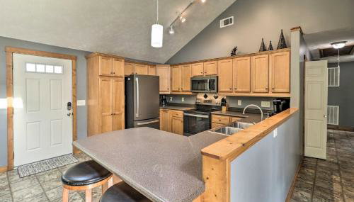 Mountain Home Cottage with Deck on White River! - Foto 5