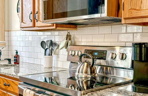 Ski, Unwind, Play Near Big Boulder, Game Room - Foto 15