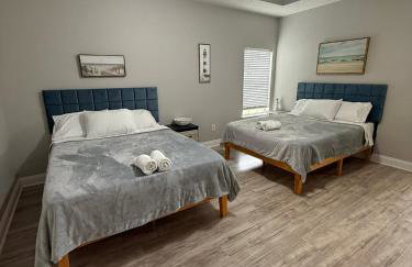 Beach Days, Nightlife Nights, East End of PCB - Foto 8