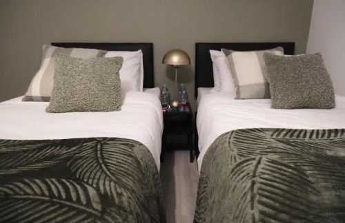 Stylish 4 Bed Home in Aylesbury, Buckinghamshire - Foto 33