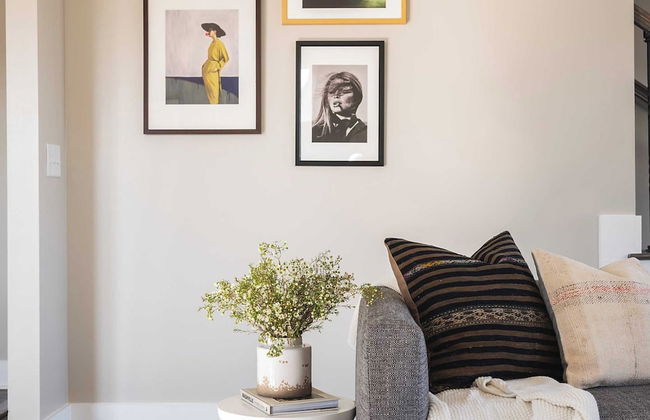 Shelton & Urban by Avantstay Sleeps 20! 2 Unit Buyout! Spacious Design - Photo 9