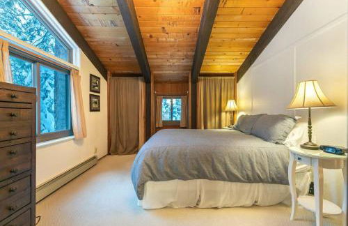 North Lake Tahoe Cabin and Hot Tub - Foto 24