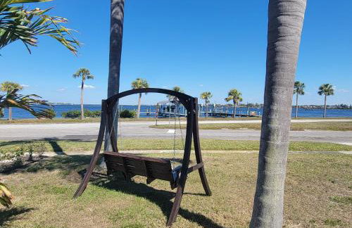 Manatee River Bungalow - Foto 15