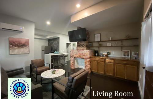 The Front Porch - Photo 9