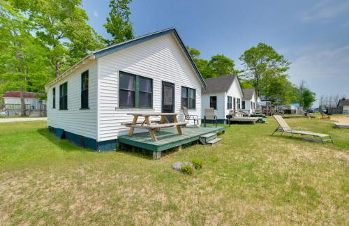 Cabin 8 on Lake Huron in Les Cheneaux Islands! - Photo 14