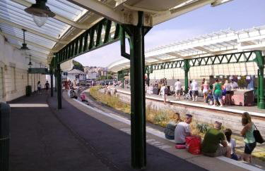 Beach View - A Truly Stunning House Opposite The Sea! Sleeps 10! Families, Friends, Contractors and Pets are all Welcome! - Foto 41