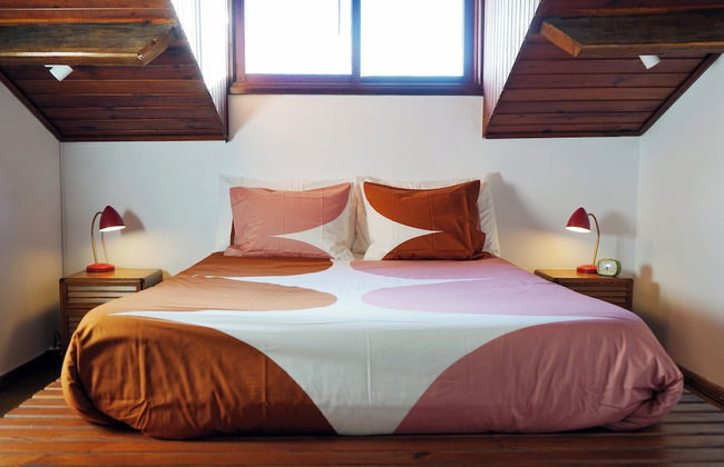 VIC Aveiro Arts House - Photo 25