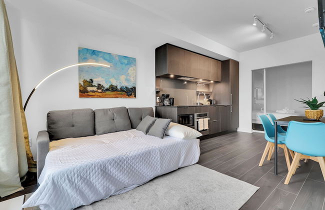 Modern suite steps to port credit Go - Foto 9