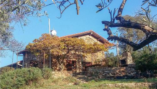 2 Bedroom Lovely Home In Roquebrun - Foto 1