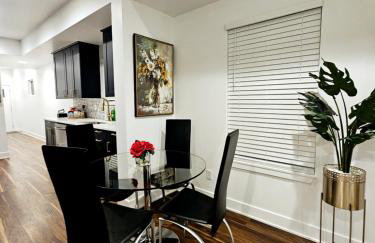 Charming 3 Bedroom house near Downtown IN - Photo 30