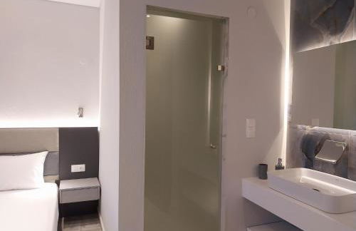 Nikos VKL - Photo 30