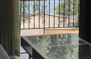 ELAIA by the sea guesthouse - Photo 3