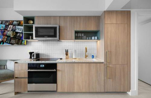 Ultimate Elegance Studio with Panoramic City Views - Foto 24