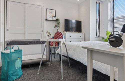 3b Roman View, Beautifully appointed, apartment with 2 en-suite bedrooms in great Roundhay location, Netflix, off street parking & EV charging - Foto 30