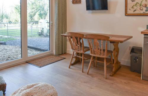 South Downs Lodge - Photo 2