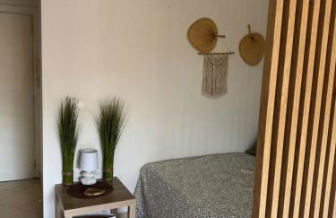 Studio proche de la mer, piscine, climatisation et wifi - Foto 11