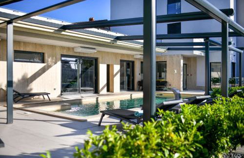 CROWONDER Apartments & Rooms OAZA with heated Swimming Pool and Sauna - Photo 28