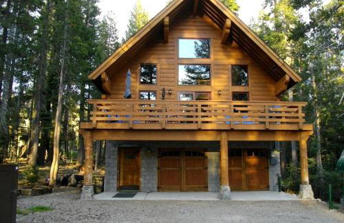 Updated Winter Getaway Great for Skiing in Soda Springs, California - Foto 1