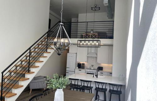 Main Street Farmhouse City Retreat by Hollyhock - Foto 3