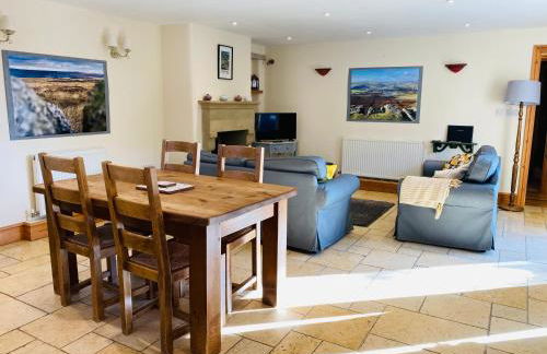 Hollow Brook Cottage A Quiet Peak District Stay Surrounded by Nature Grown-Ups Only - Photo 1