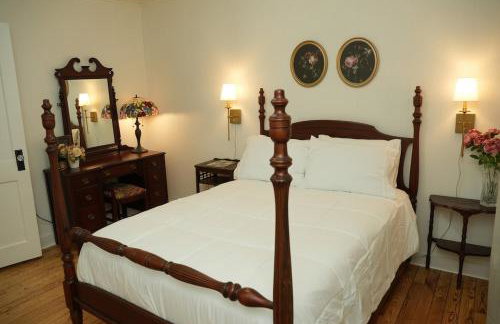 In the Woods by a Pond! Sugar Ranch Guest House! - Foto 52